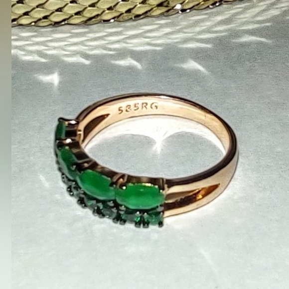 Green Opals Fashion Ring - Picture 3 of 14